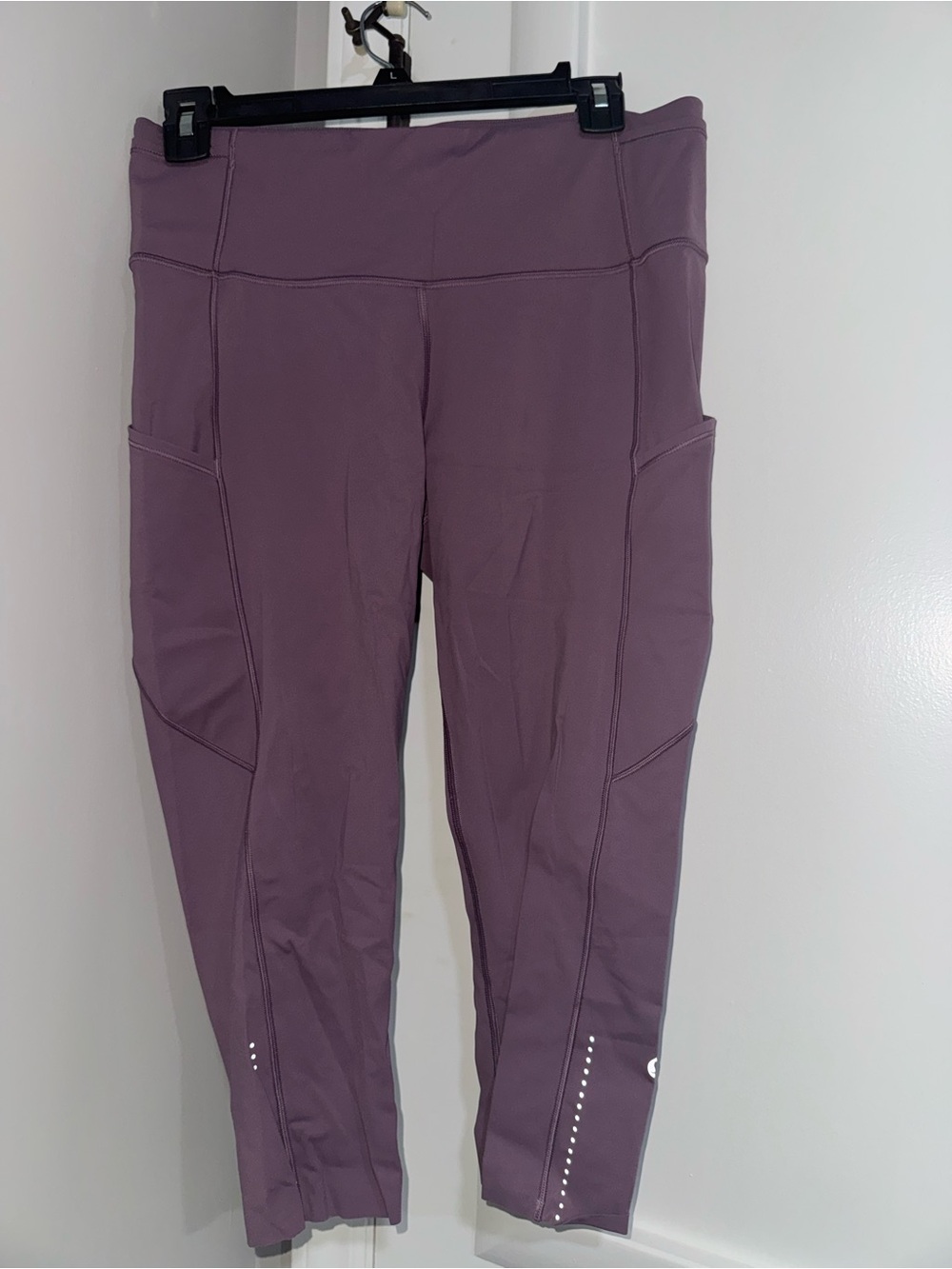 lululemon plum purple crop leggings - Picture 1 of 5